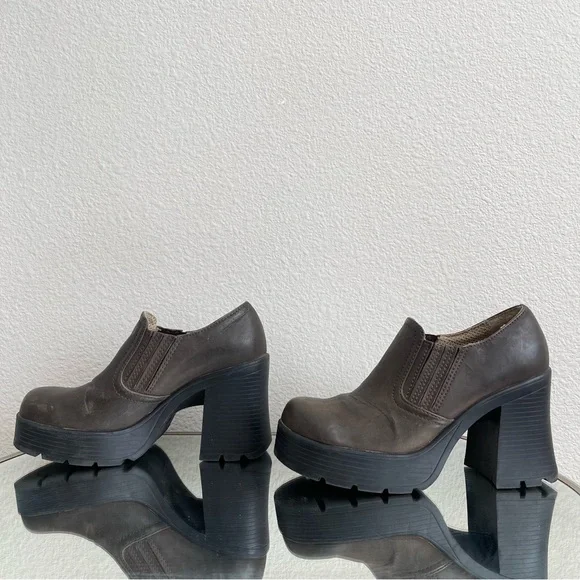 LOWER EAST SIDE Vintage Y2K Brown Faux Leather Chunky Platform Heeled Ankle Boot - Picture 11 of 14